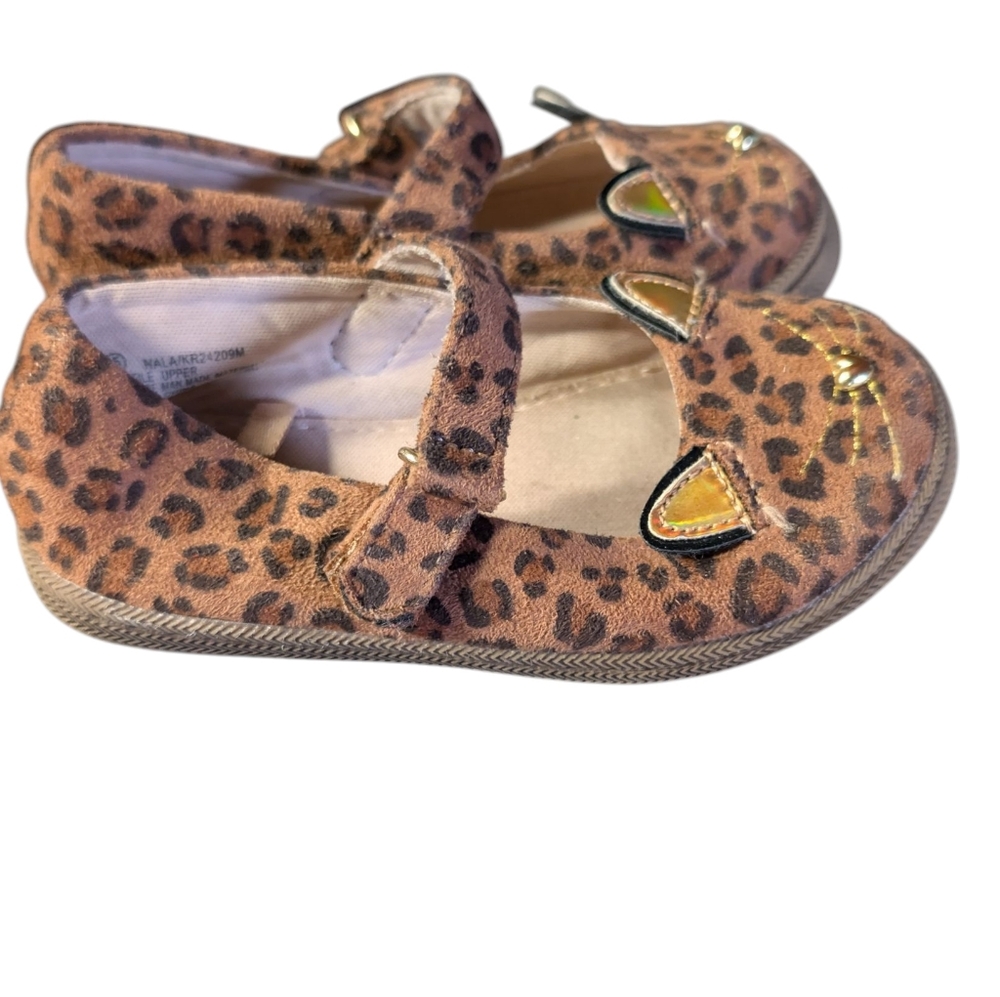 BC Footwear Toddler Size 6 Kitty Face Gold Ears Animal Print